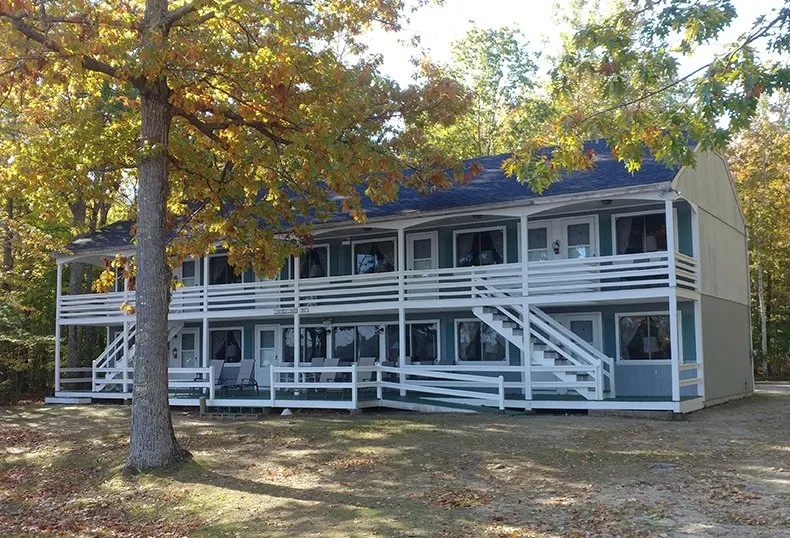 The outside of the Lake View Lodge at the Writer's Retreat Lake View Lodge